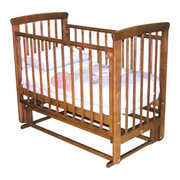 кроватка детская деревянная